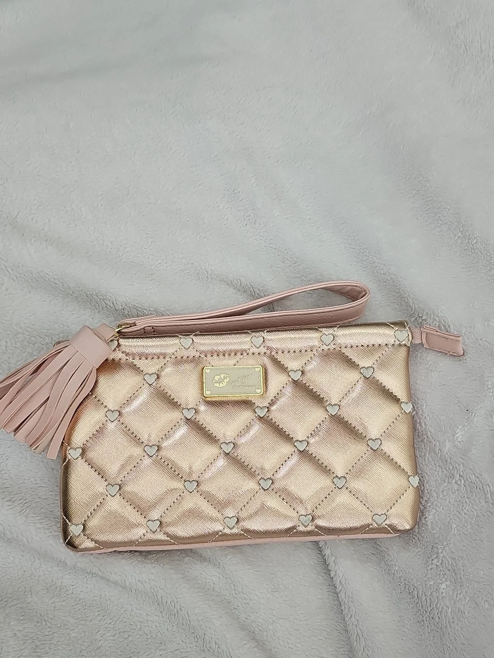 Luv Betsey Betsey Johnson Champagne Gold Heart Quilted Wristlet